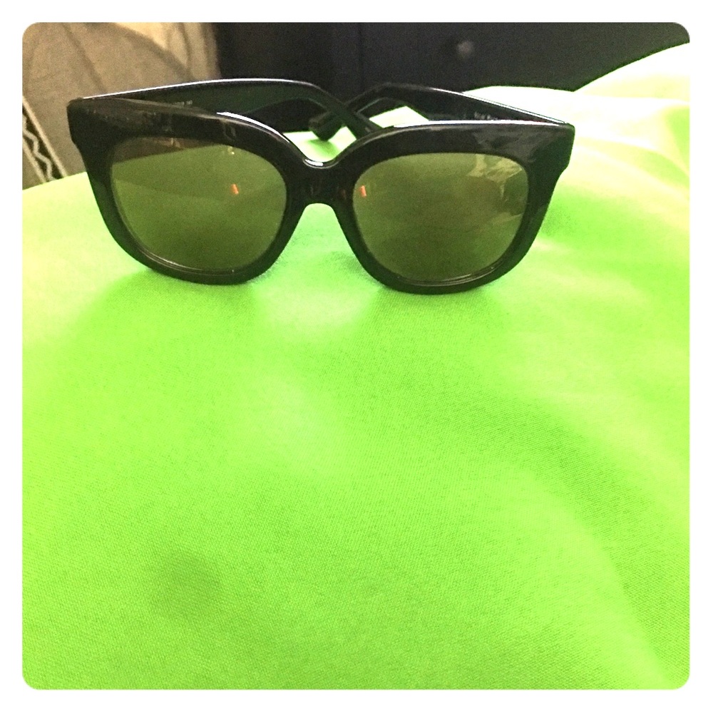 Sun glass